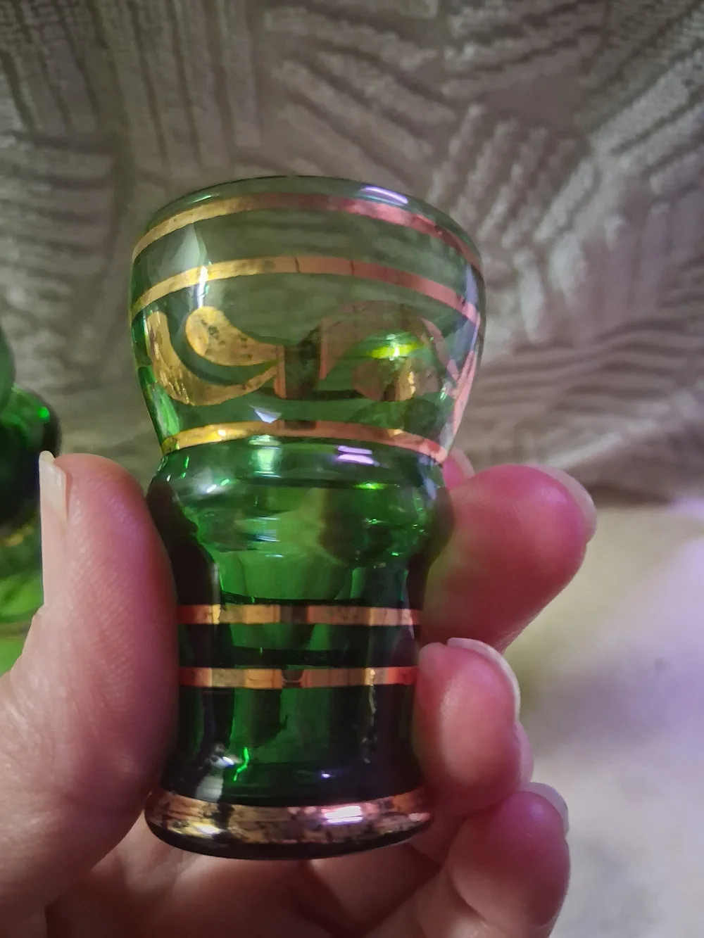 1960s Green Glass Decanter and 5 Shot Glasses with Gold Trim